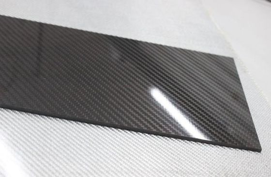 জলরোধী এবং দীর্ঘ সময় ব্যবহার 1000mm X 1000mm 3K Twill ম্যাট কার্বন ফাইবার স্তরিত শীট স্টক ইন